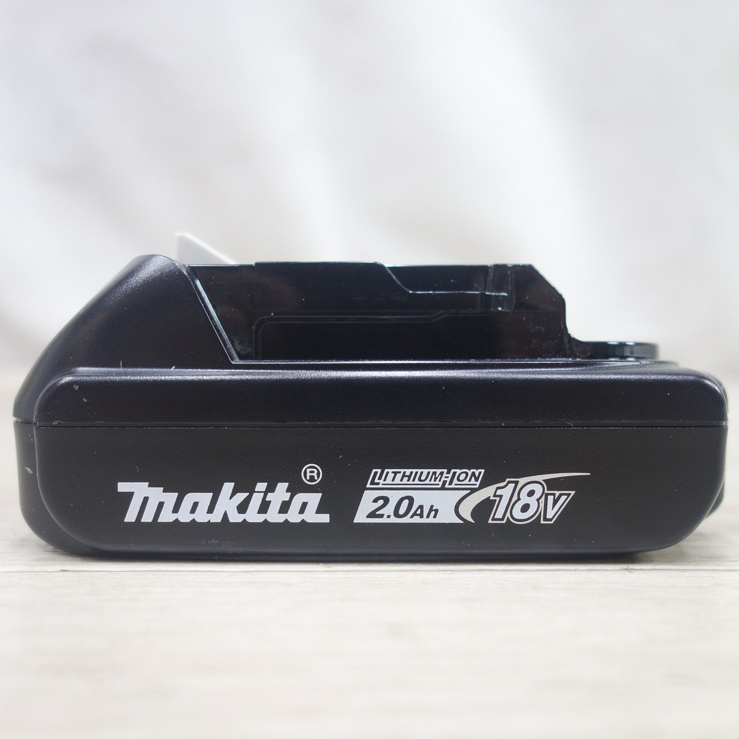 [送料無料] キレイ◆マキタ 純正 Li-on リチウム イオン バッテリー BL1820B DC 18V 2.0Ah 36Wh 電動 工具 に makita◆