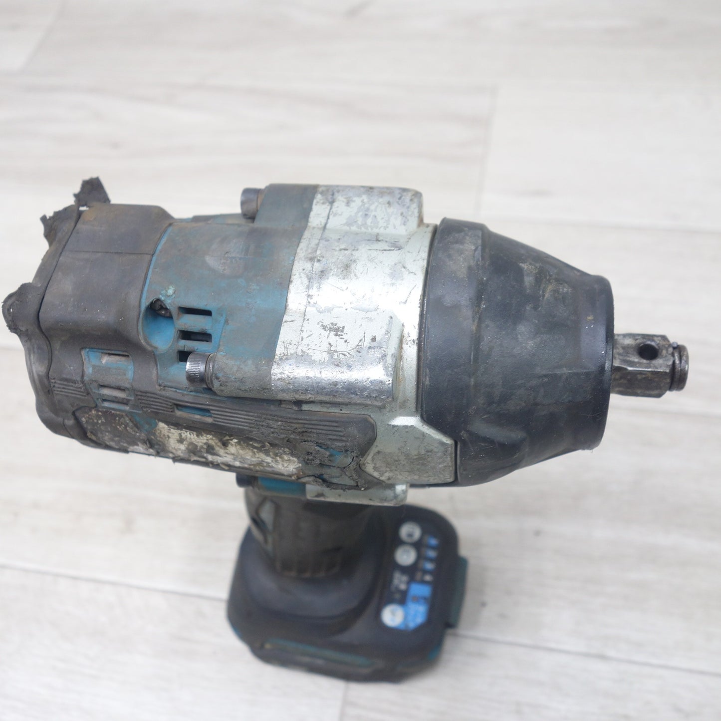 [送料無料] ◆マキタ 充電式 インパクトレンチ TW700D 電動 工具 コードレス ケース付き makita 現状品◆