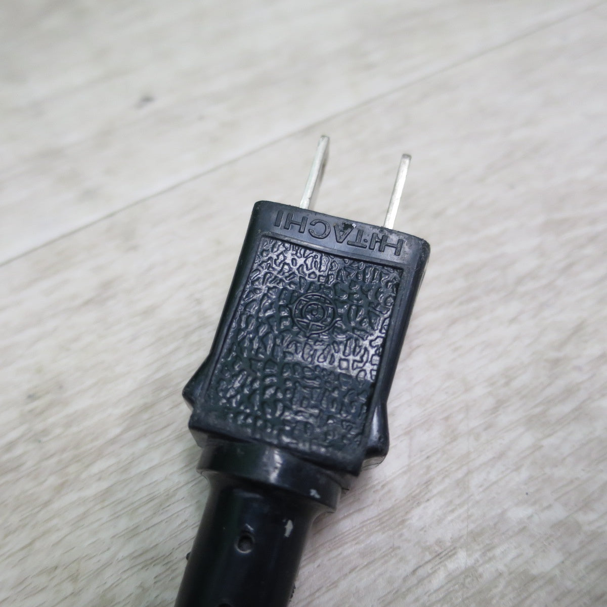 [送料無料] キレイ☆HITACHI 日立 ロータリハンマドリル DH24PB 24mm  13mm 100V DIY 電動 工具 大工 道具 ケース付き☆