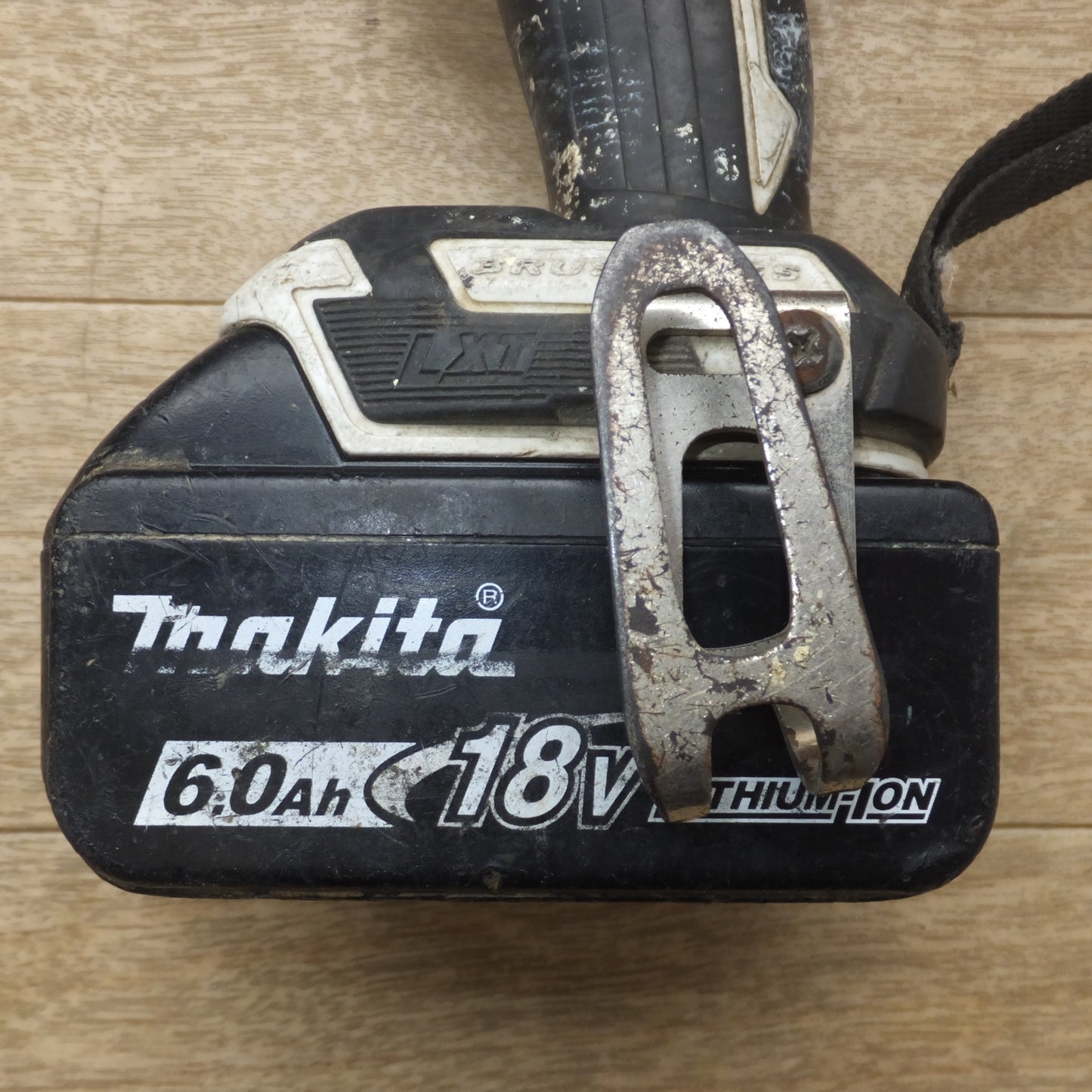 [送料無料] ★マキタ makita 充電式インパクトドライバ TD171D　バッテリ BL1860B 2点　急速充電器 DC18RF　セット★