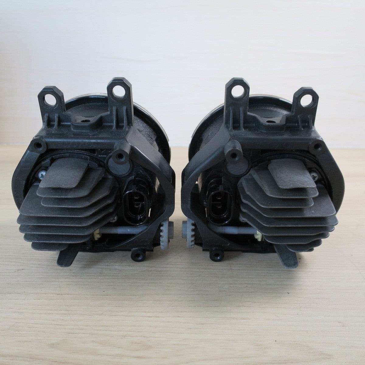 キレイ！左右セット♪トヨタ 30系 アルファード ヴェルファイア 後期 等 純正 LED フォグランプ KOITO 48-150 E13 13794R 13794L フォグライト 照明 カー パーツ♪
