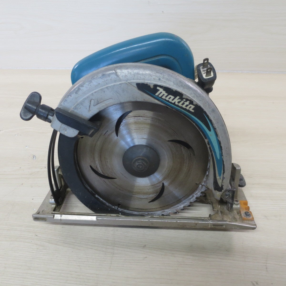 ☆マキタ 190mm マルノコ 5834BA 電動 工具 切断機 木工用 丸のこ 丸ノコ 丸鋸 makita☆