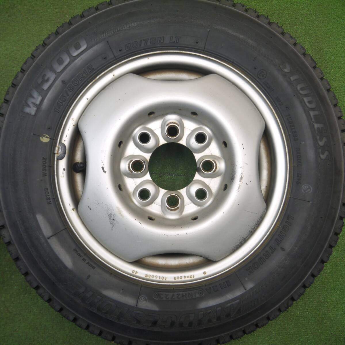 バリ溝！23年！9分★スタッドレス 145/80R12 80/78N ブリヂストン W300 スチール ホイール 12インチ PCD100 114.3/4H マルチ★5022607Hス