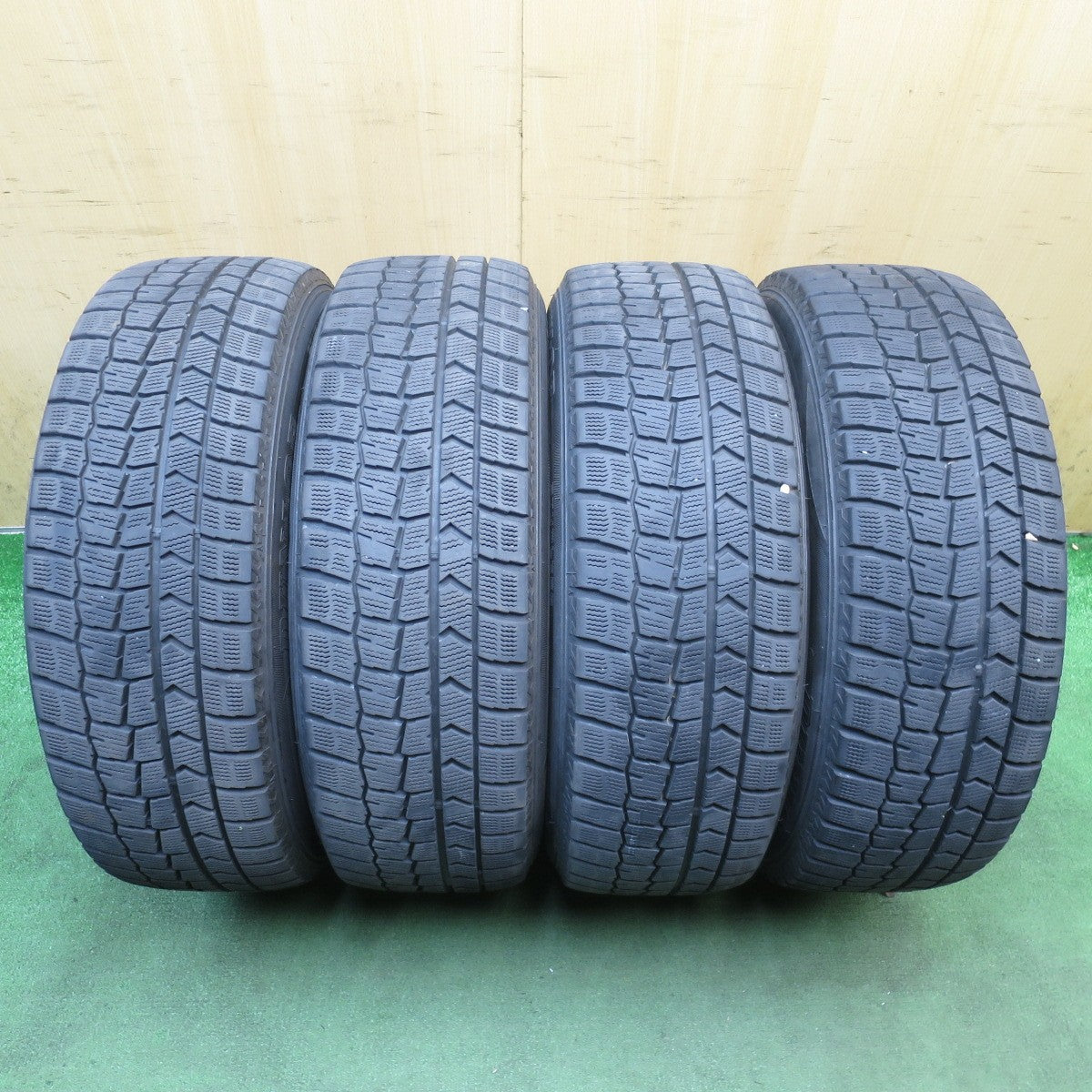 バリ溝！キレイ！9分◎スタッドレス 215/60R17 ダンロップ ウインターマックス WM02 AXEL アクセル 17インチ PCD114.3/5H◎6092203NJス