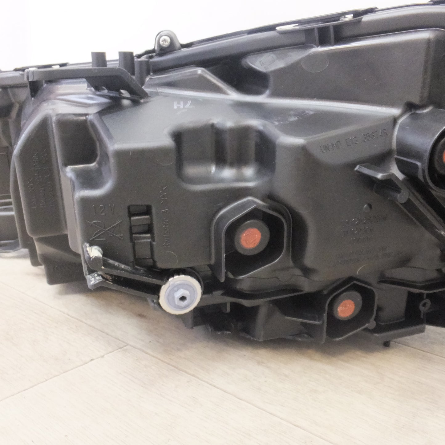 [送料無料] 岐阜発 現状品★トヨタ TOYOTA 純正 ハリアー 80系 ヘッドライト KOITO 48-233 右★