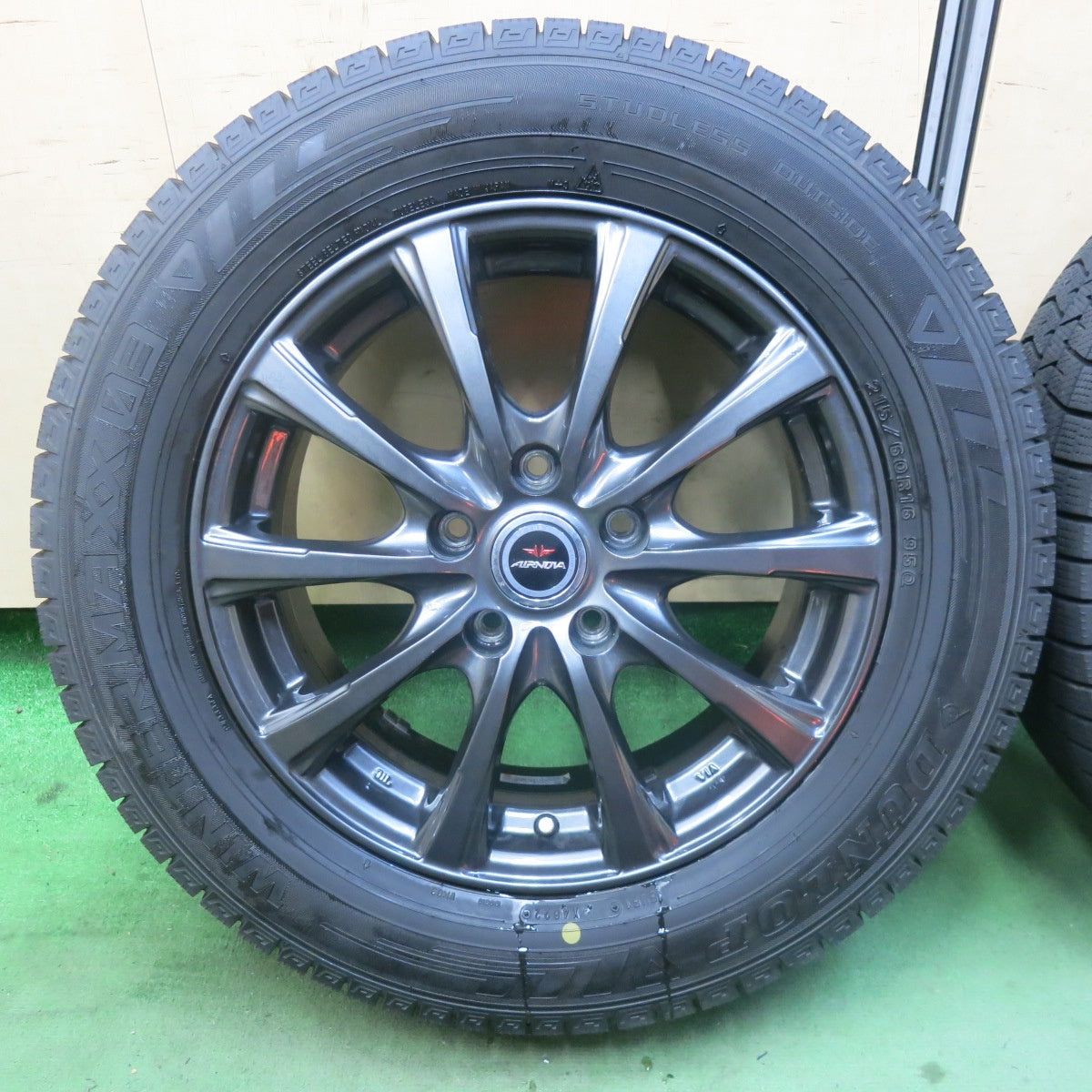 バリ溝！22年！キレイ！9.5分★スタッドレス 215/60R16 ダンロップ ウインターマックス 03 AIRNOVA エアノヴァ 16インチ PCD114.3/5H★5123002SKス