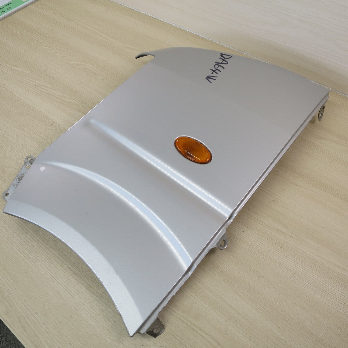 ♪スズキ DA64W エブリイ 純正 フロント フェンダー 左 側 のみ 型式 不明 パネル カバー カー パーツ♪