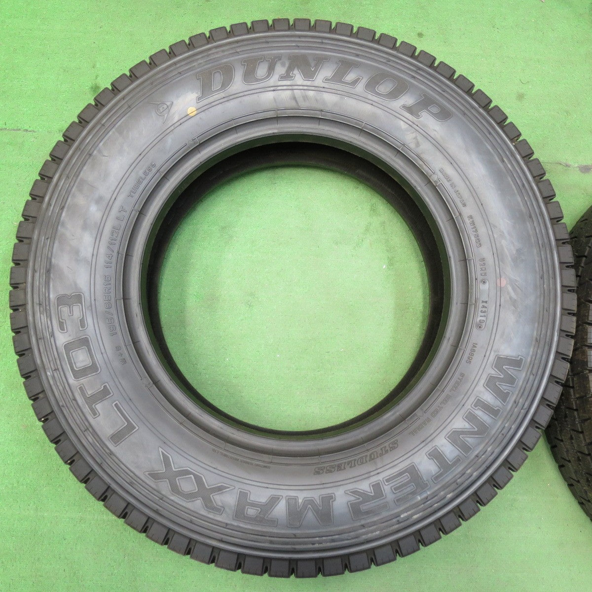 [送料無料] 未使用★トラック タイヤ 195/85R16 114/112L スタッドレス ダンロップ ウインターマックス LT03 16インチ★4102901イスタ
