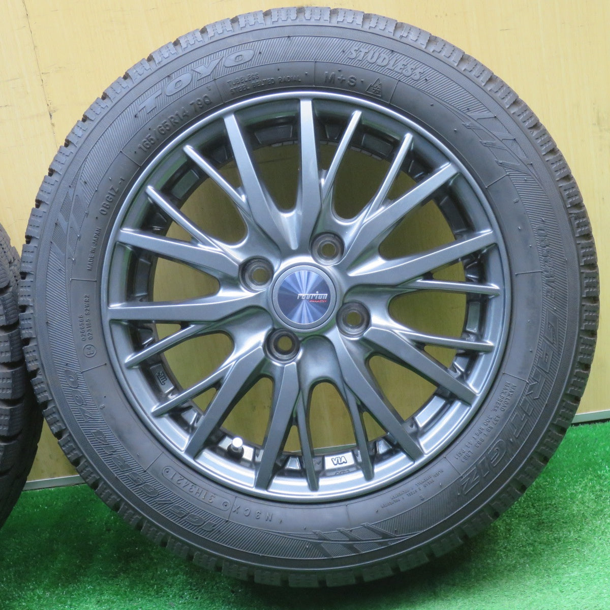 バリ溝！21年！キレイ！ほぼ10分★スタッドレス 165/65R14 トーヨー オブザーブ ガリット GIZ ravrion RM01 ラブリオン 14インチ ソリオ アトレー 等 PCD100/4H★5110708NJス