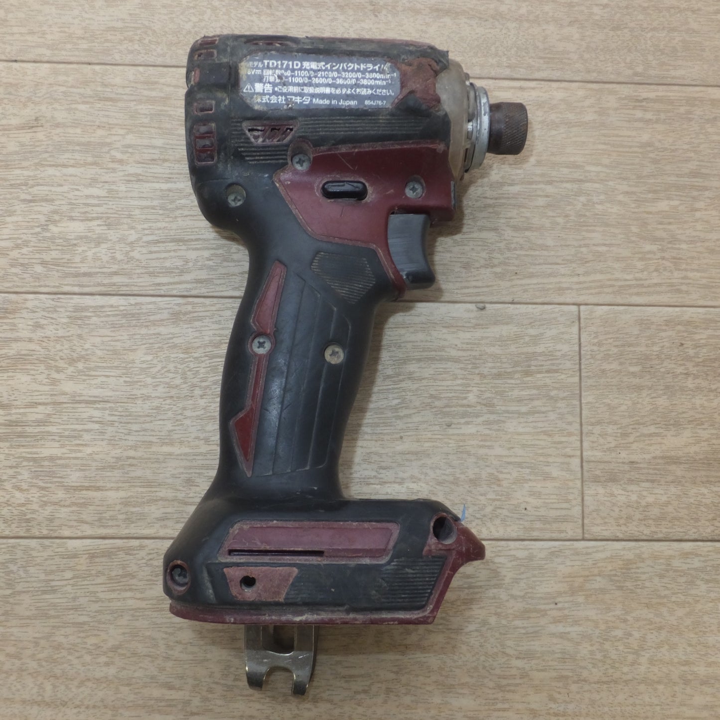 [送料無料] ジャンク★マキタ makita 充電式インパクトドライバ TD171D 18V 本体のみ★