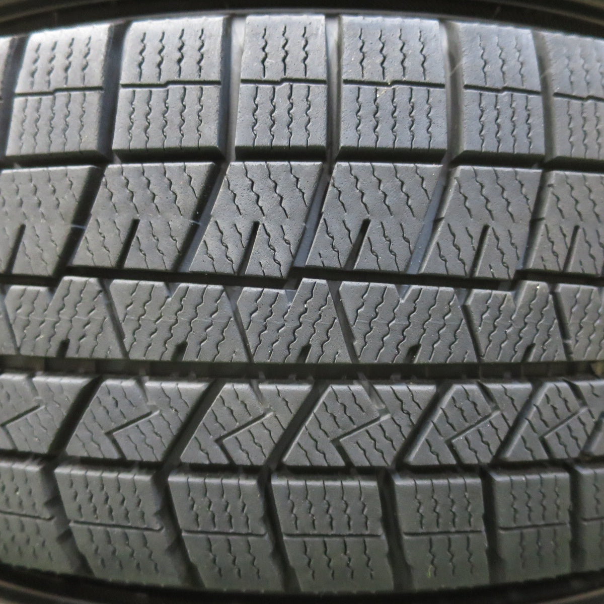 バリ溝！23年！キレイ！9.5分★スタッドレス 185/60R15 ダンロップ ウインターマックス03 TOPRUN トップラン 15インチ PCD100/4H★6020503イス
