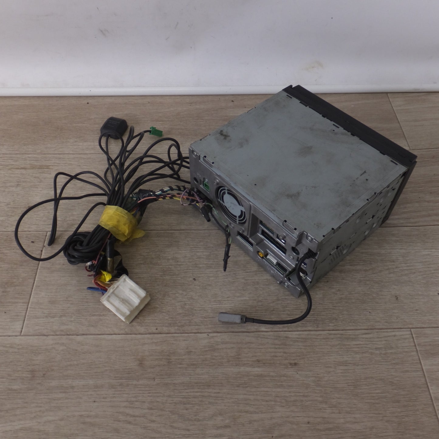 [送料無料] ★カロッツェリア carrozzeria AV一体型HDDナビゲーション サイバーナビ AVIC-ZH99(24)★