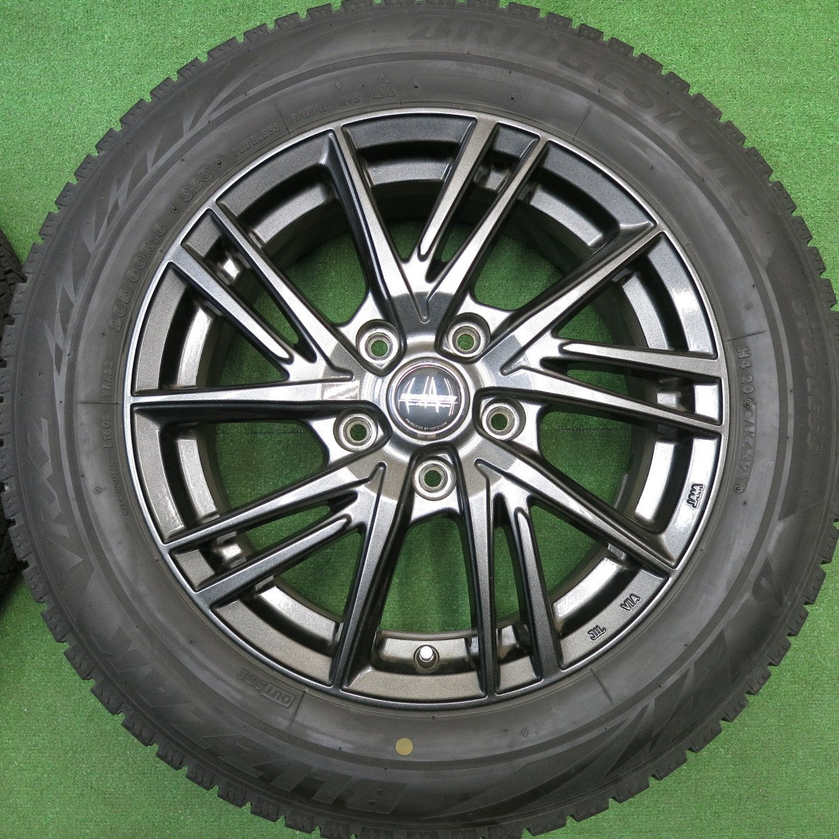 バリ溝！21年！キレイ！8.5分★スタッドレス 205/60R16 ブリヂストン ブリザック VRX2 WAREN ヴァーレン 16インチ PCD114.3/5H★5121112HAス