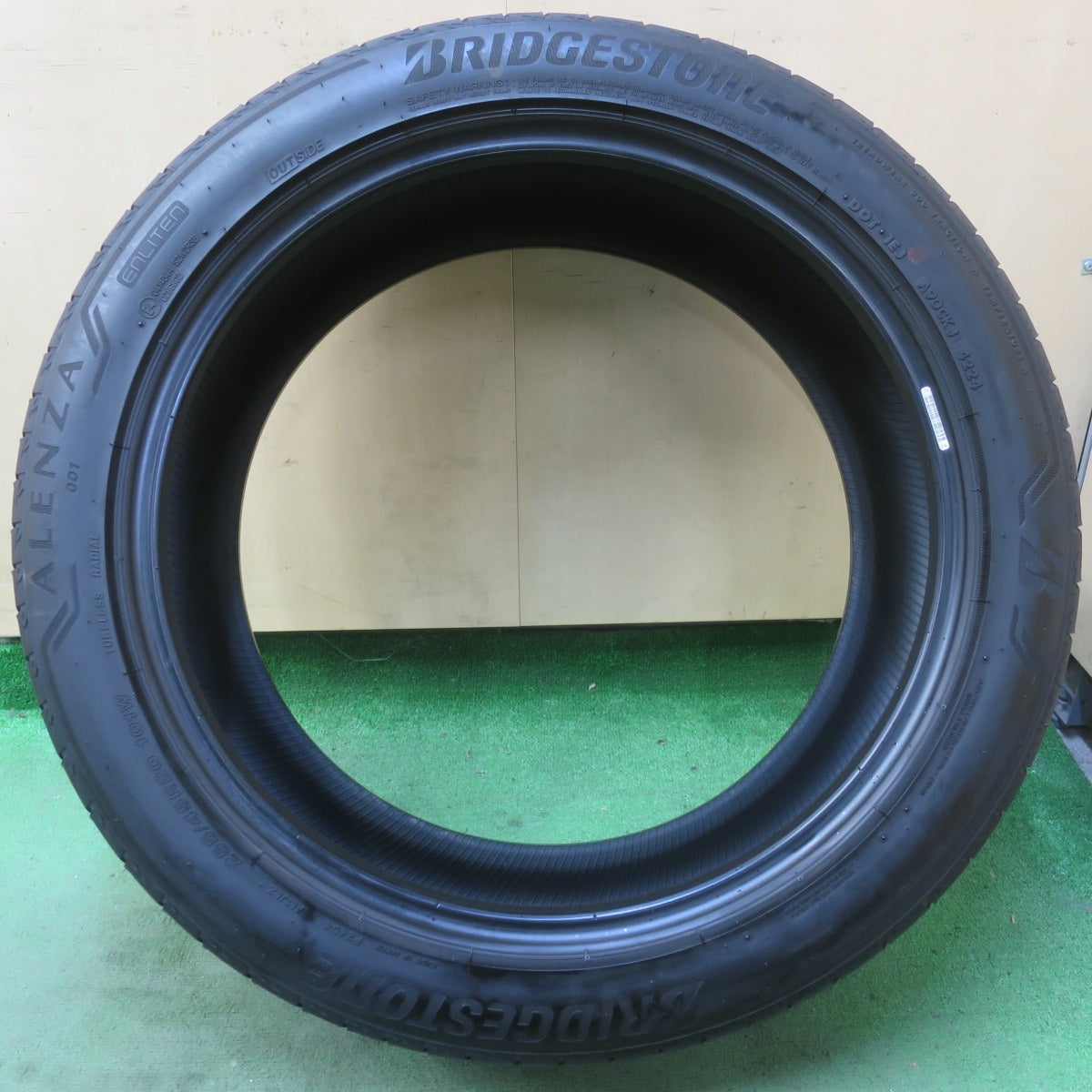 バリ溝！24年！9分！1本◎255/45R20 ブリヂストン アレンザ 001 ALENZA 20インチ アウトランダー ハリアー エクストレイル 等◎6082806イノタ