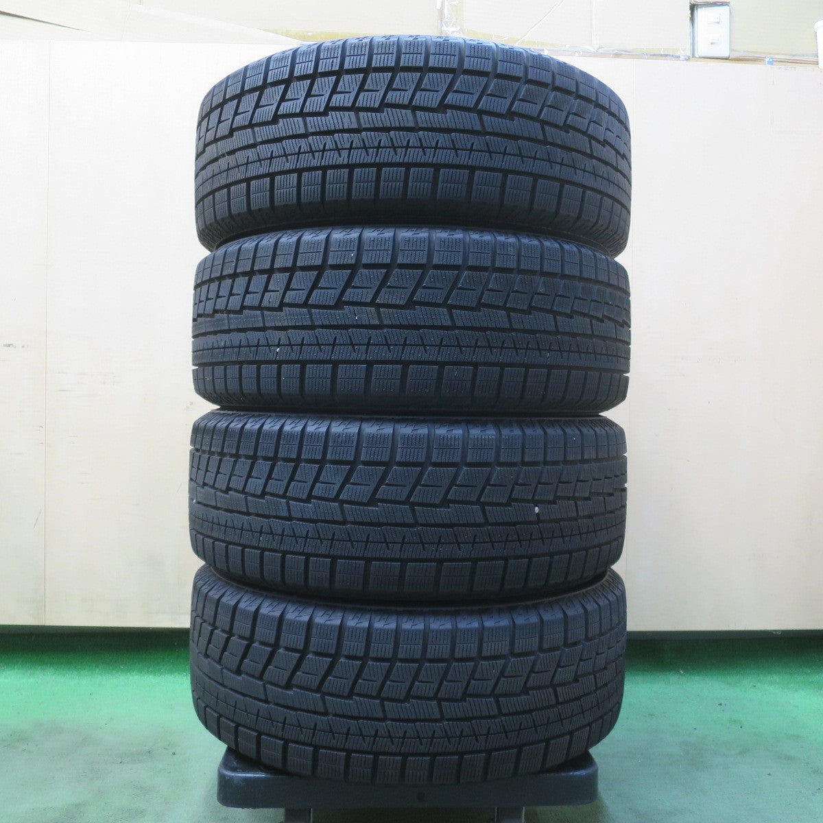 バリ溝！ほぼ10分★スタッドレス 205/50R16 ヨコハマ アイスガード iG60 Treffer トレファー 16インチ PCD114.3/5H★6052802イス