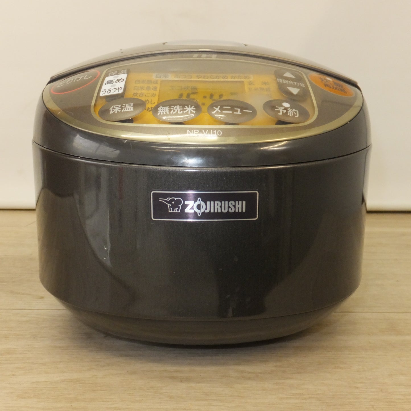 [送料無料] ★象印 ZOJIRUSHI 18年製 IH炊飯ジャー 極め炊き NP-VJ10　炊飯容量 1.0L　100V 50/60Hz 1105W★