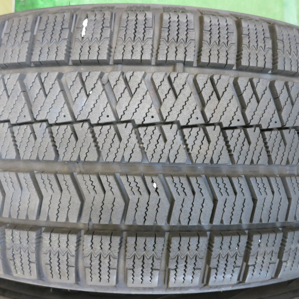 バリ溝！24年！9.5分◎スタッドレス 225/60R17 ブリヂストン ブリザック VRX2 G-SPEED Gスピード 17インチ PCD114.3/5H◎6100303HAス