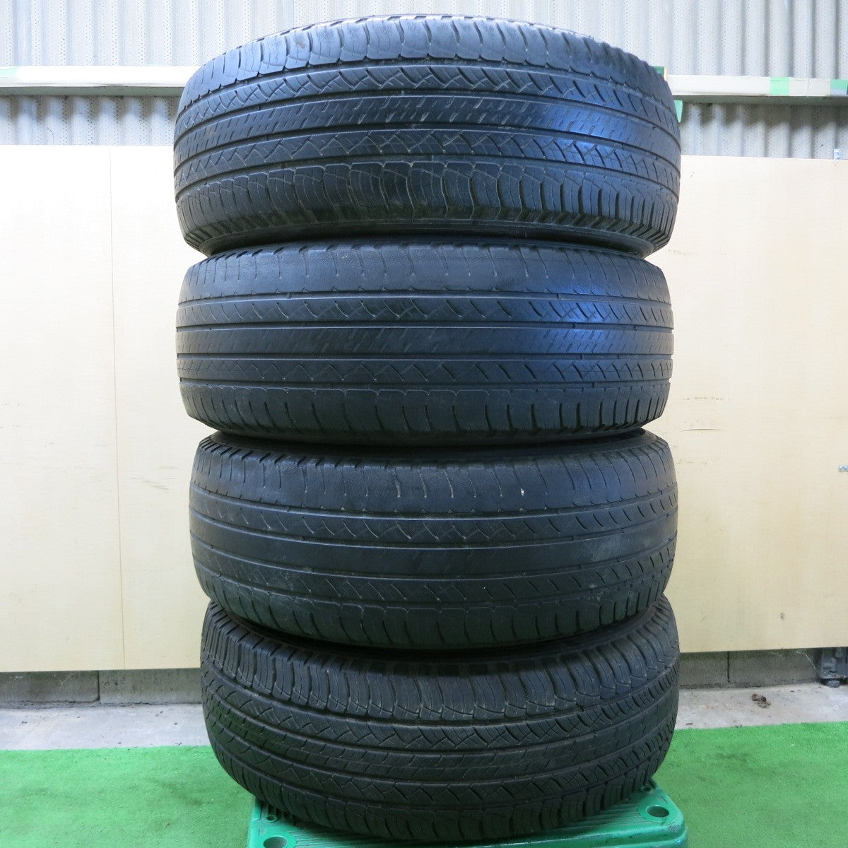 [送料無料] 4本！22年★トヨタ 150系 ランクル プラド ブラックエディション 純正 265/60R18 ミシュラン LATITUDE TOUR HP PCD139.7/6H★4100102ナノ