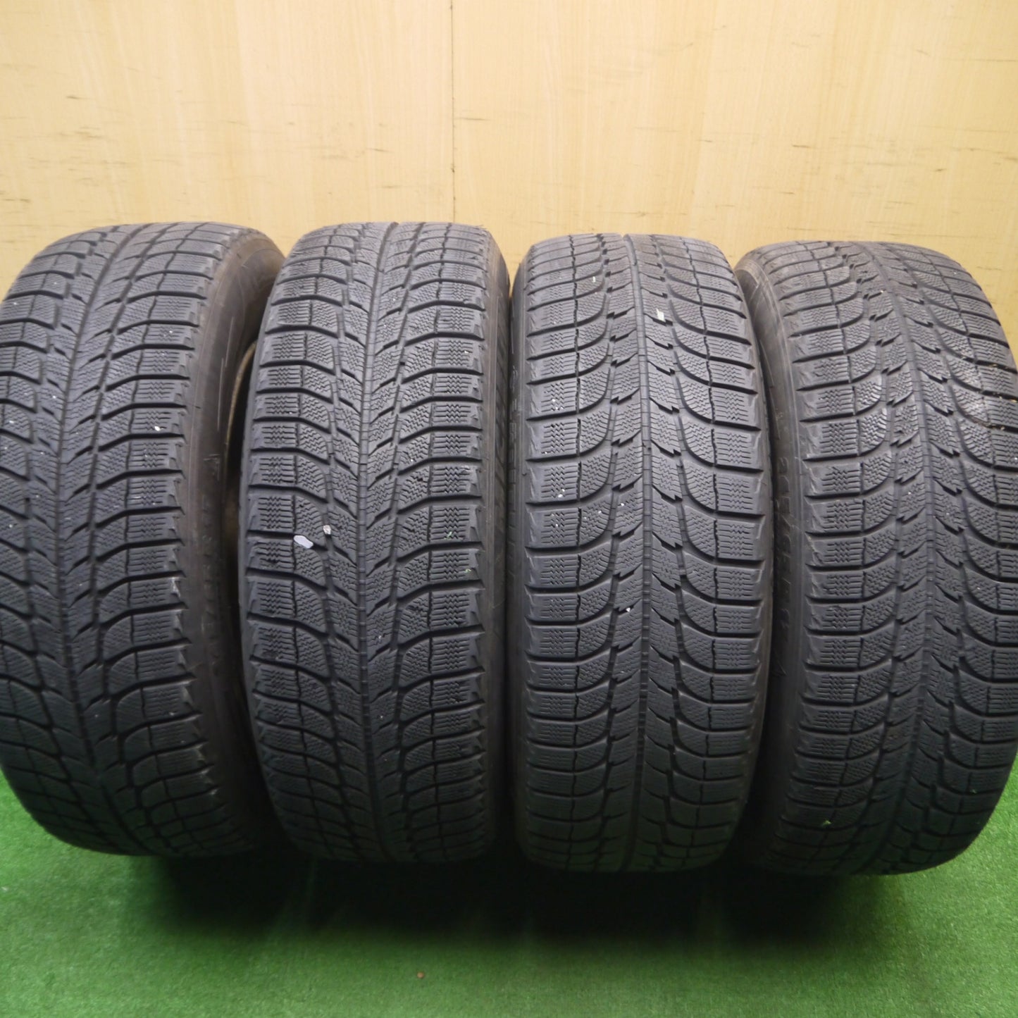 [送料無料] 4本価格★Ford フォード エクスプローラー 純正 245/65R17 スタッドレス ミシュラン LATITUDE X-ICE 17インチ PCD114.3/5H★4101106Hス