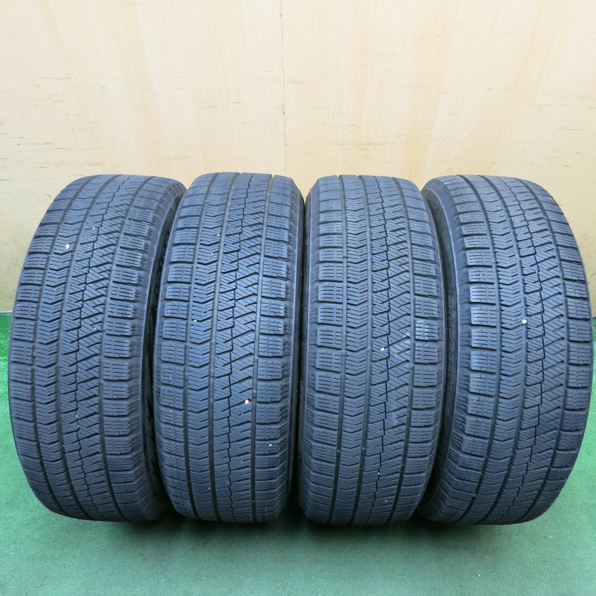 バリ溝！24年！9.5分◎スタッドレス 225/60R17 ブリヂストン ブリザック VRX2 G-SPEED Gスピード 17インチ PCD114.3/5H◎6100303HAス