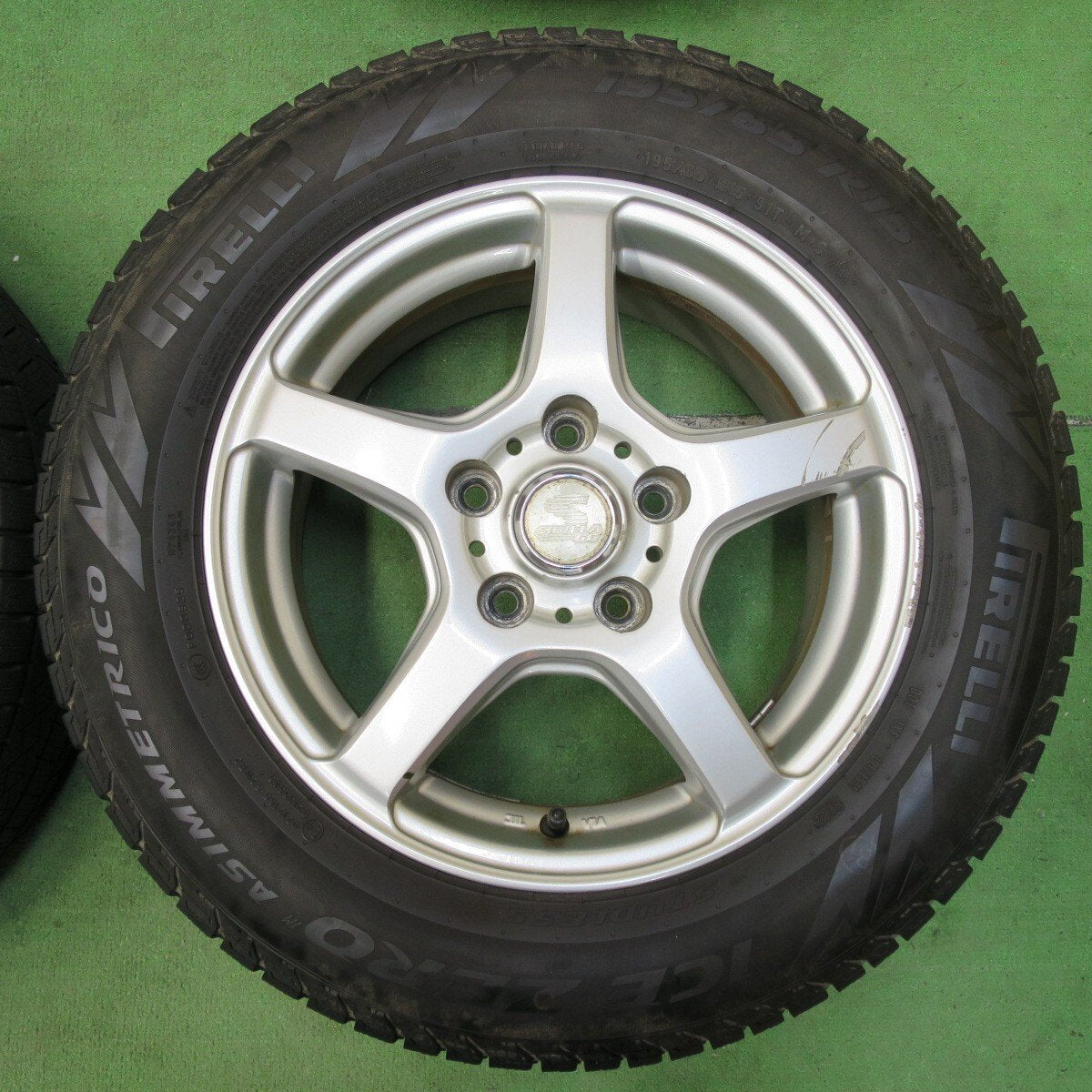 バリ溝！22年！9分★スタッドレス 195/65R15 ピレリ アイスゼロ アシンメトリコ SIBILLA GG シビラ PCD114.3/5H★4120505イス