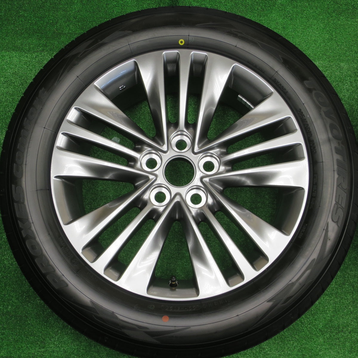 新車外し！25年★トヨタ 40系 アルファード ヴェルファイア Zグレード 純正 225/60R18 トーヨー プロクセス コンフォート 18インチ PCD120/5H★5112701NKノ