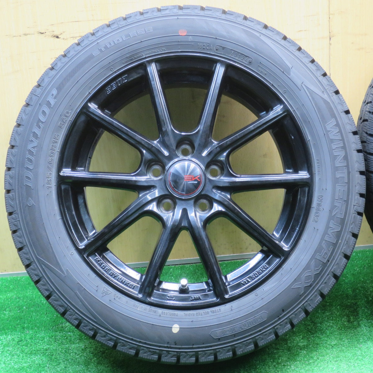 バリ溝！24年！ほぼ10分★シエンタ 等 185/60R15 スタッドレス ダンロップ ウインターマックス WM02 SEIN-EK AME ザイン 15インチ PCD100/5H★5102806NJス