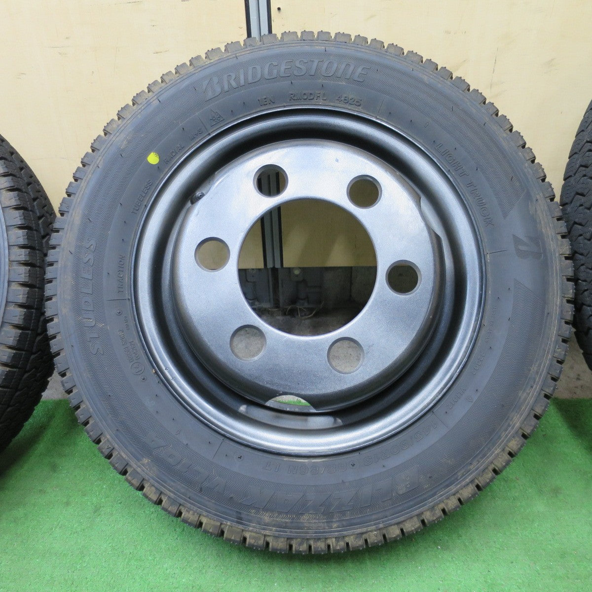 バリ溝！25年！キレイ！ほぼ10分★いすゞ エルフ 145/80R13 88/86N 185/75R15 106/104N スタッドレス ブリヂストン ブリザック VL10A W989 スチール ホイール 13 15 インチ PCD 184 170/6H★6041003ナス