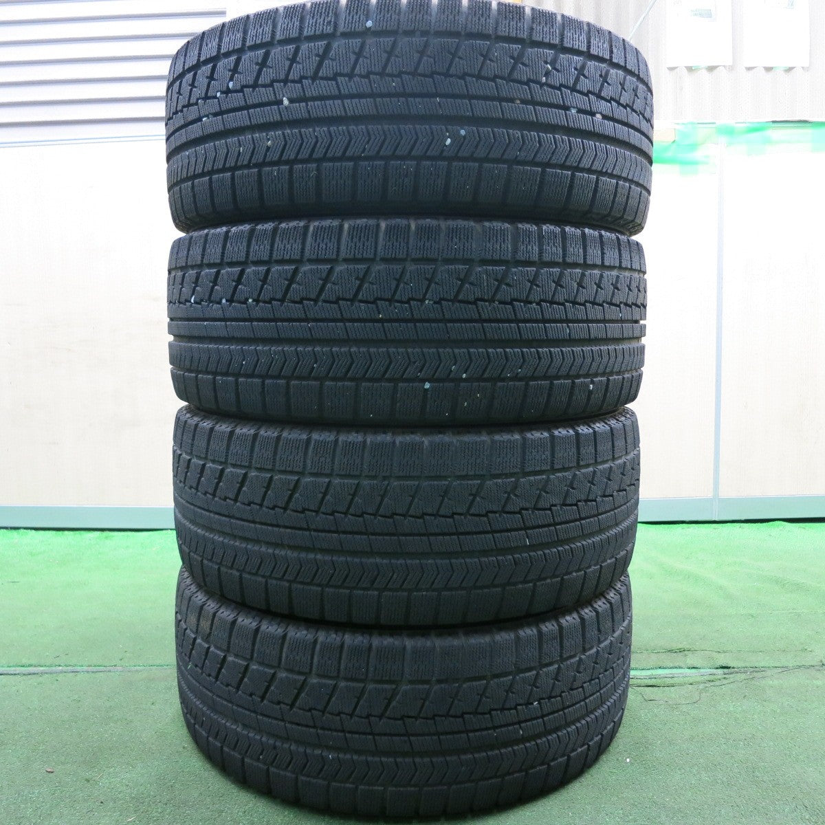 *送料無料* バリ溝！キレイ！8.5分★レクサス UX バージョンL 純正 225/50R18 スタッドレス ブリヂストン ブリザック RFT PCD114.3/5H★4051509HAス