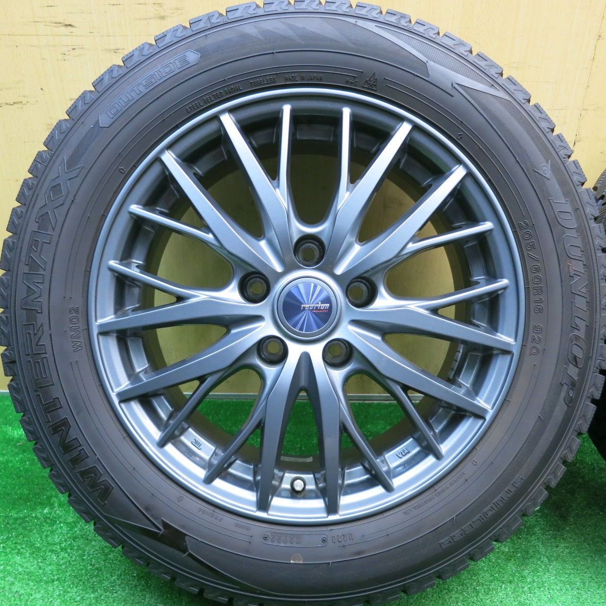 バリ溝！22年！キレイ！9.5分★スタッドレス 205/60R16 ダンロップ ウインターマックス WM02 ravrion RM01 ラブリオン 16インチ PCD114.3/5H★5110621HAス