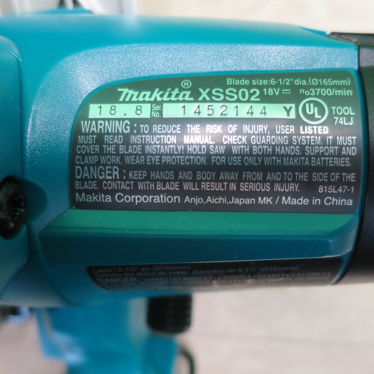 [送料無料] 美品！バッテリー2個☆マキタ 18V 充電式 マルノコ XSS02 電動 工具 切断機 丸のこ 丸ノコ 丸鋸 充電器 DC18RF☆