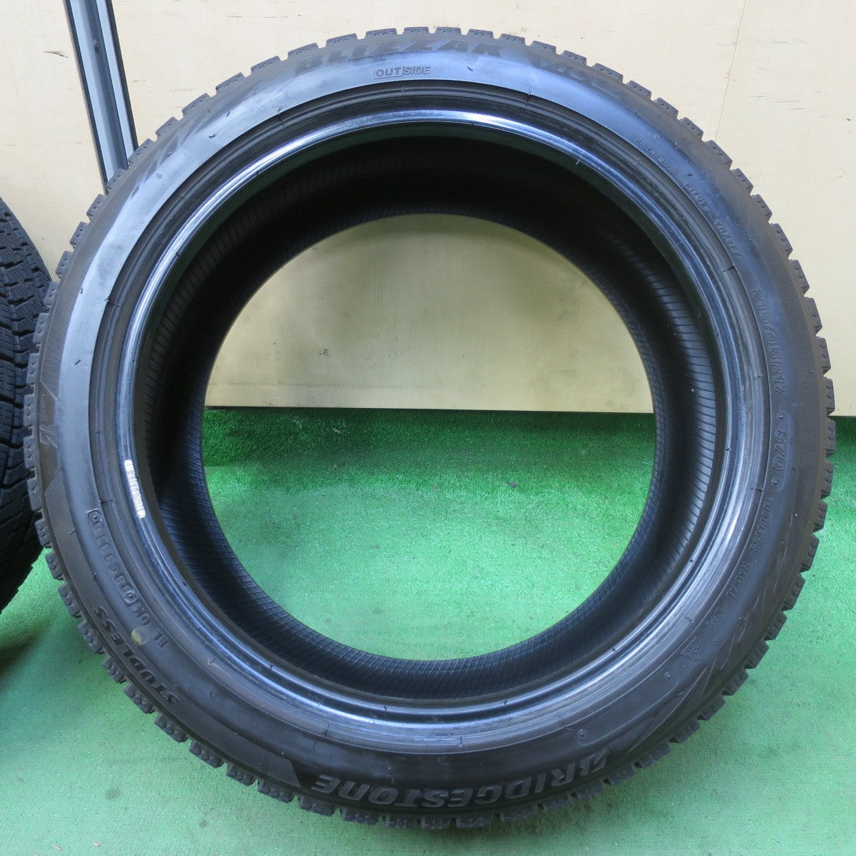 バリ溝!9分☆スタッドレス 215/45R17 ブリヂストン ブリザック バリ溝!9分☆スタッドレス 215/45R17 ブリヂストン ブリザック