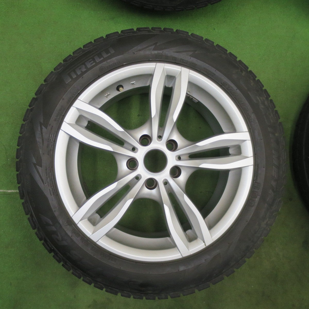 キレイ★BMW ベンツ 等 MAK LUFT 225/55R17 スタッドレス ピレリ アイスアシンメトリコ 17インチ ルフト PCD112/5H★6022111TTス