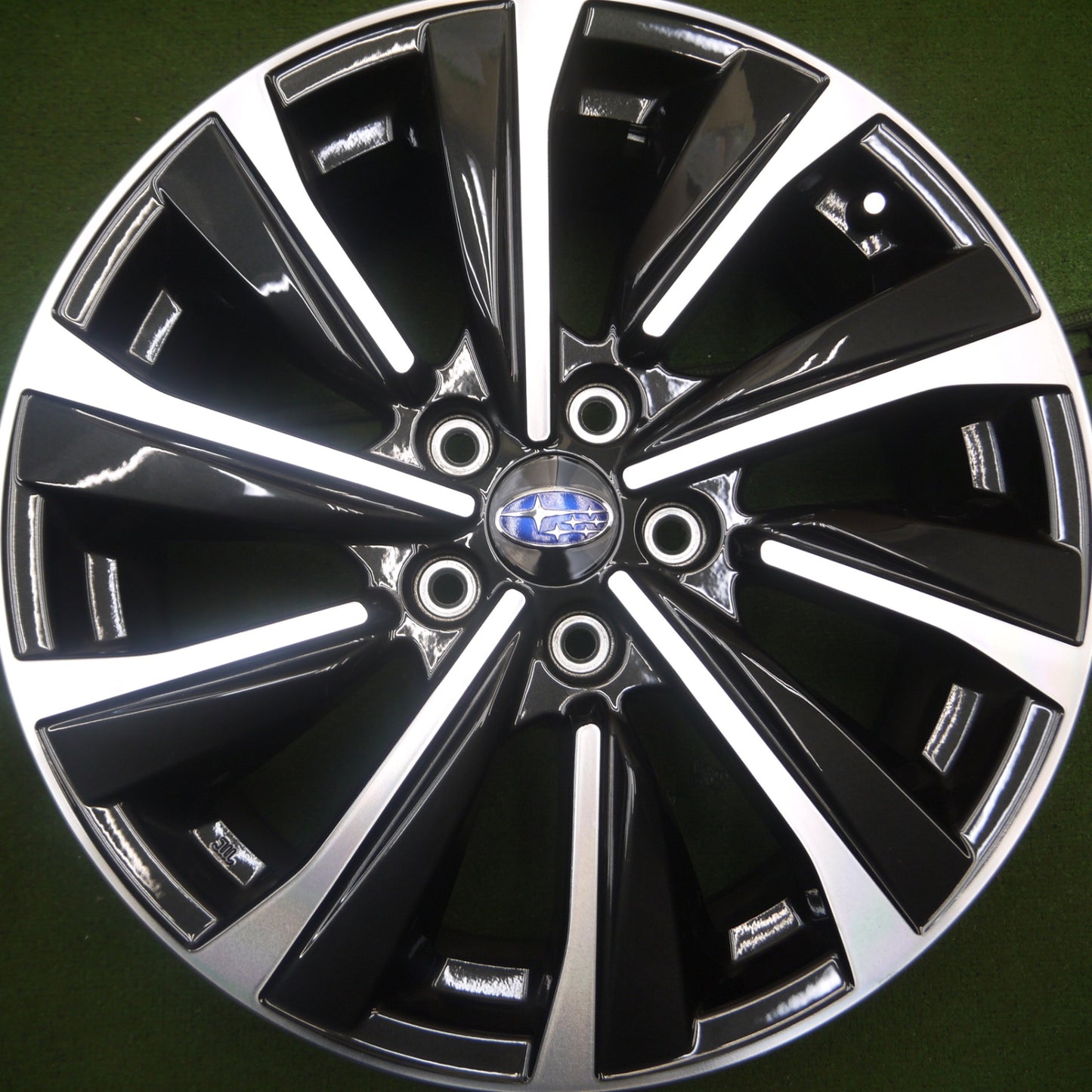 *送料無料* キレイ★スバル レヴォーグ VN5 STI SPORTS 純正 ホイール 18インチ 18×7.5J PCD114.3/5H★4043001Hホ