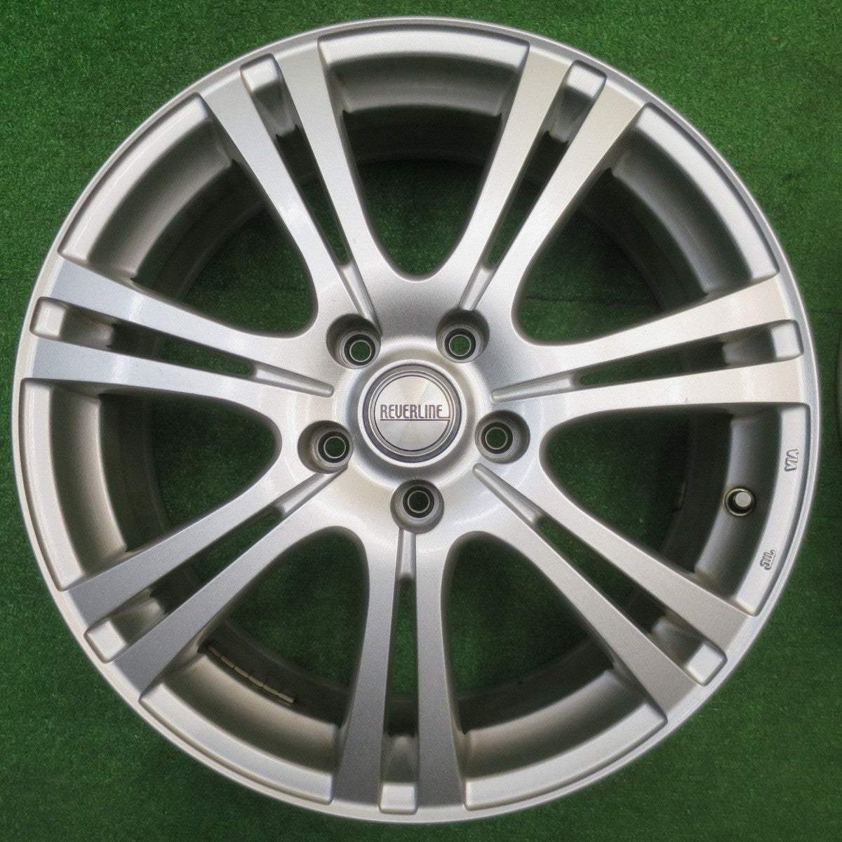 キレイ★REVERLINE MANARAY リバーライン マナレイ 18インチ ホイール 18×7J PCD114.3/5H★5110102NJホ