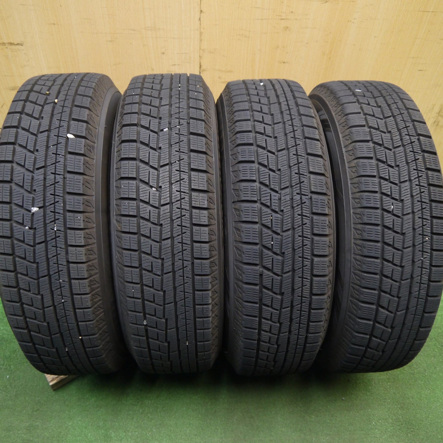 バリ溝！23年！ほぼ10分★スタッドレス 165/70R14 ヨコハマ アイスガード iG60 ravrion selzer ラブリオン 14インチ PCD100/4H★5041101Hス