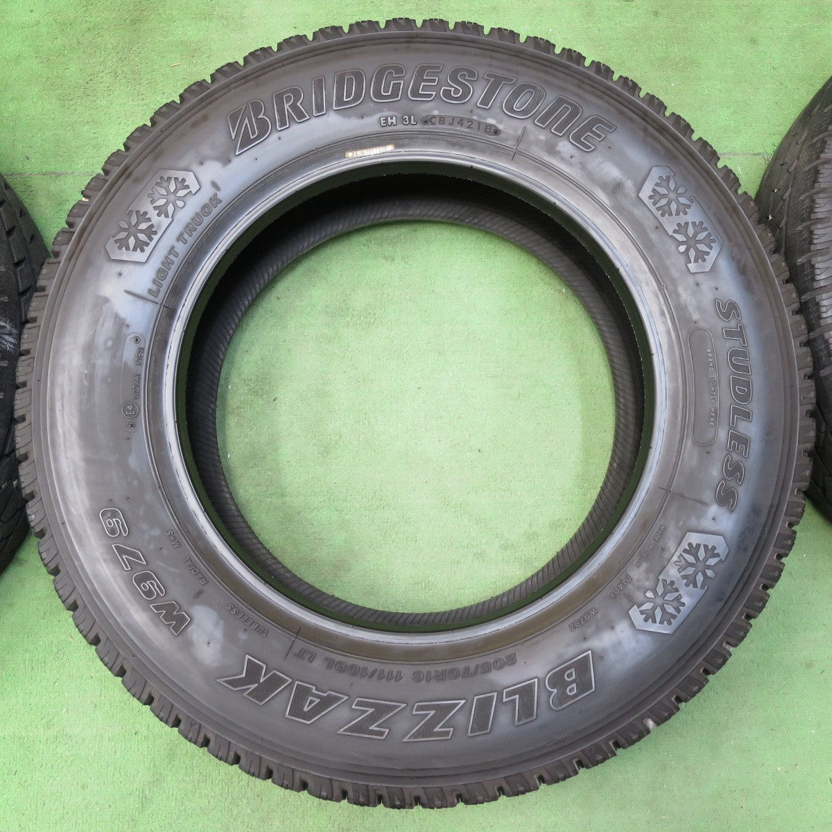 [送料無料] 6本価格★トラック タイヤ 205/70R16 111/109L スタッドレス ブリヂストン ブリザック W979 16インチ★5022412イスタ