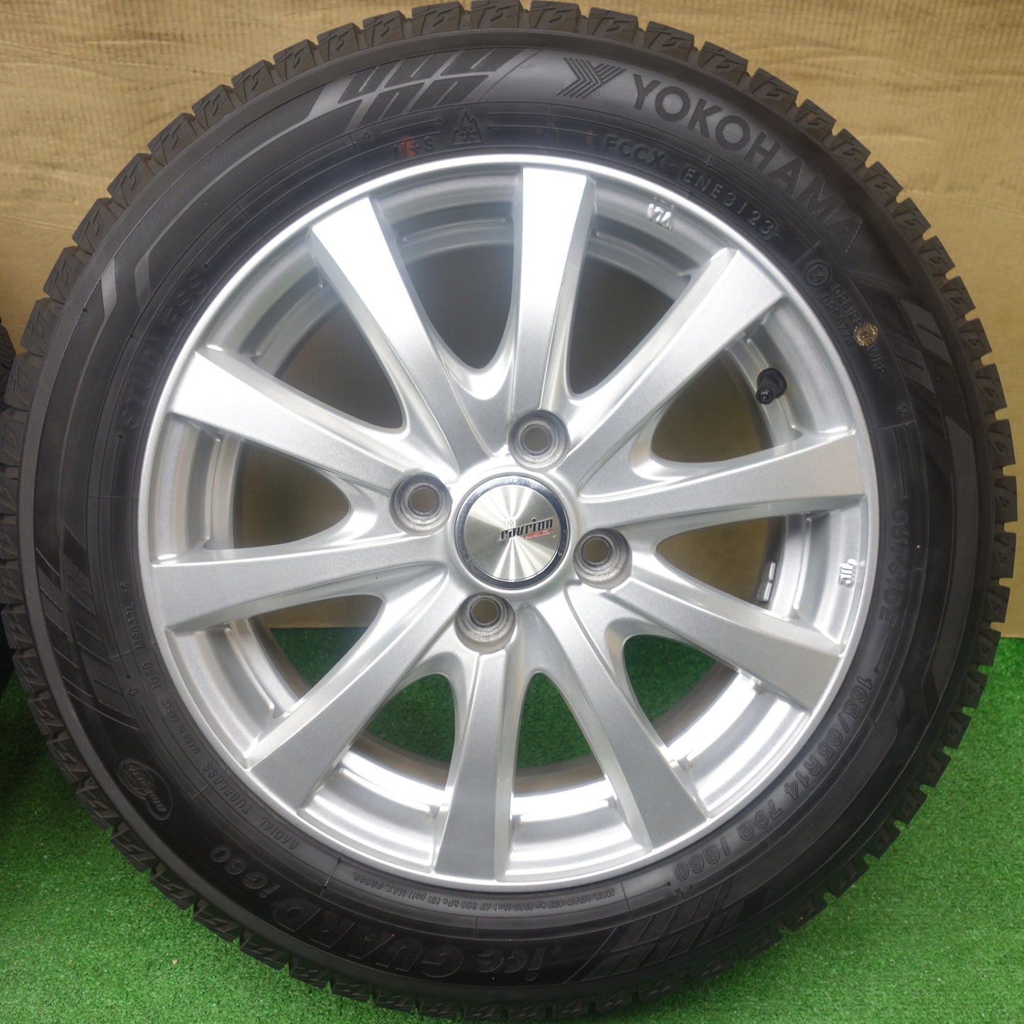 バリ溝！23年！キレイ！ほぼ10分★スタッドレス 165/65R14 ヨコハマ アイスガード iG60 ravrion RS01 ラブリオン 14インチ PCD100/4H★6011903KTス
