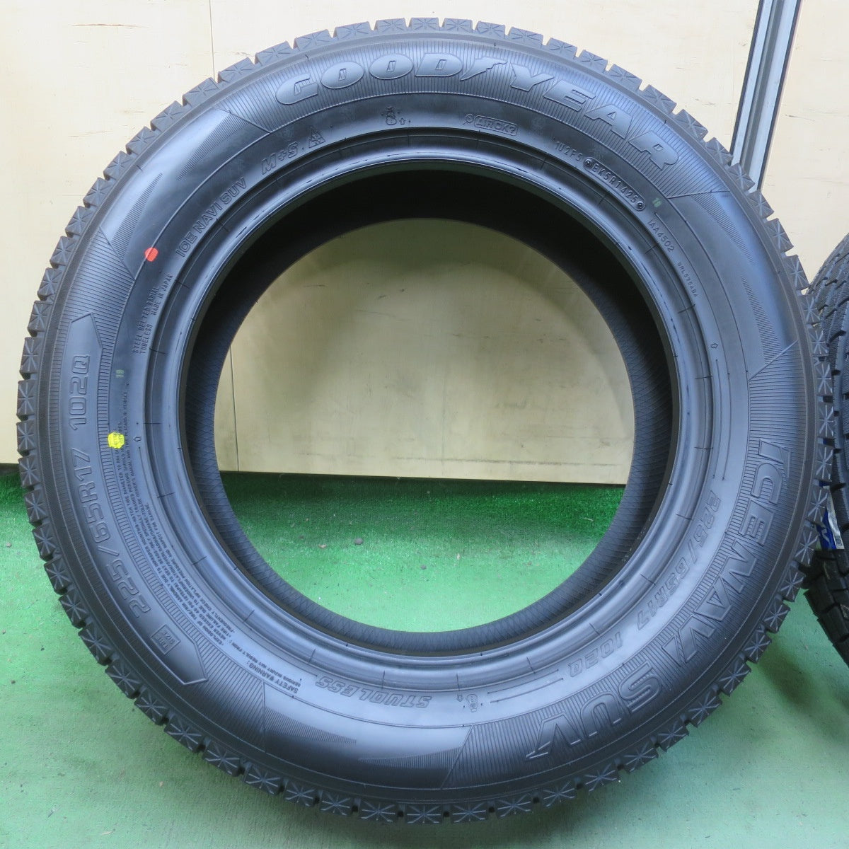 未使用！25年★スタッドレス 225/65R17 グッドイヤー アイスナビ SUV タイヤ 17インチ CX-5 CX-8 エクストレイル 等★6042301イスタ