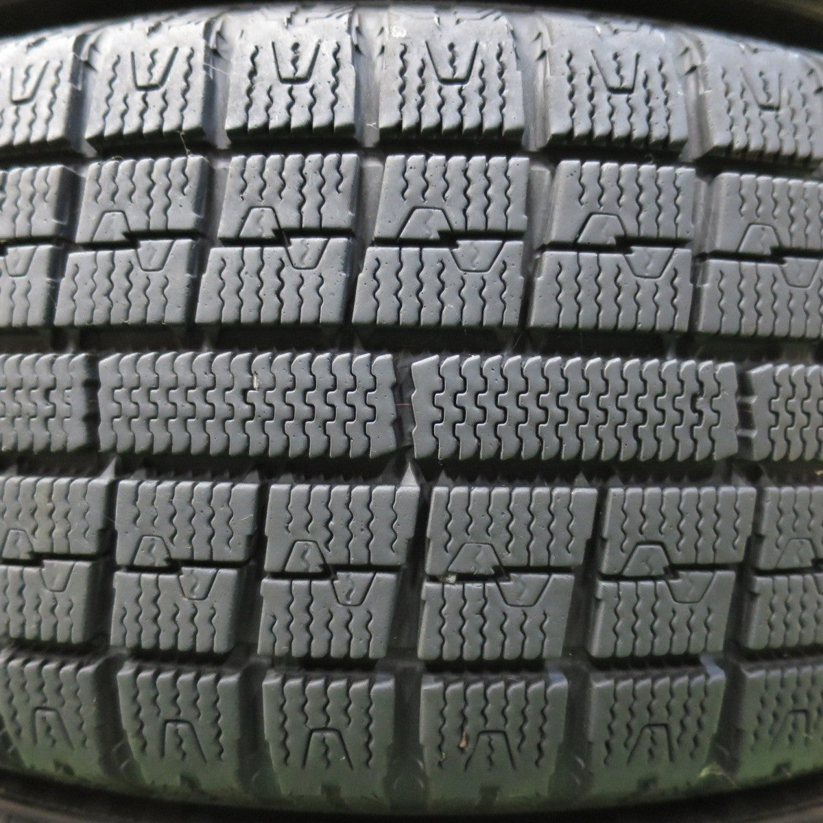 バリ溝！キレイ！9.5分★スタッドレス 195/65R15 トーヨー ガリット G5 NIRVANA NV ニルバーナ ニルヴァーナ 15インチ PCD114.3/5H★4113001イス