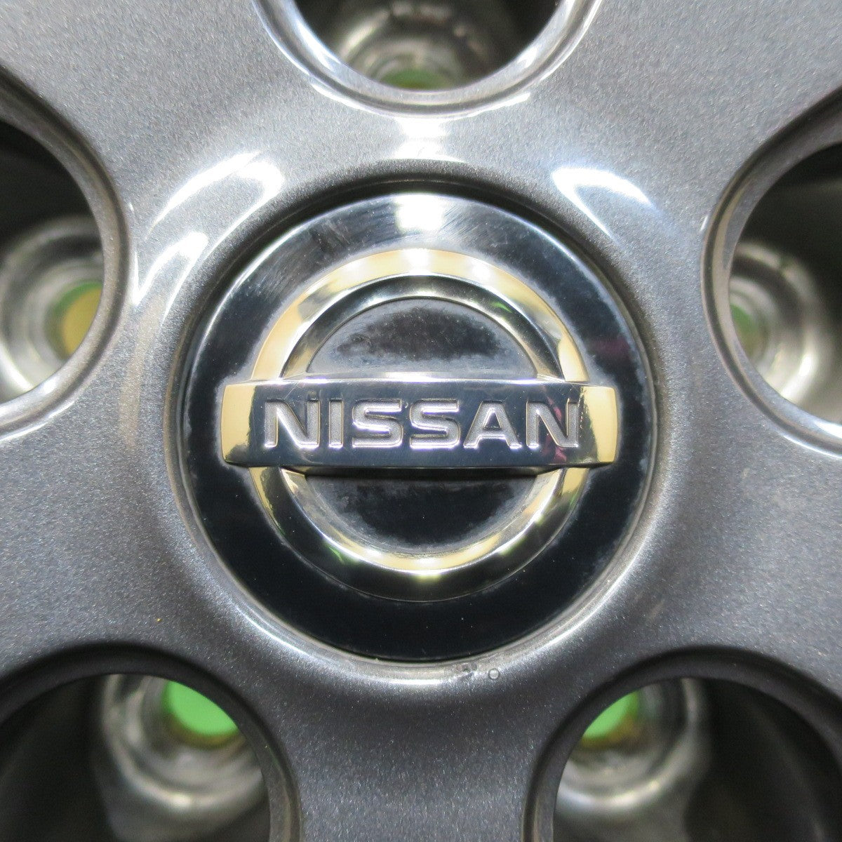 [送料無料] 4本価格★日産 リーフ 純正 エスティーロ 205/55R16 スタッドレス ミシュラン X-ICE3+ 16インチ PCD114.3/5H★4120609イス