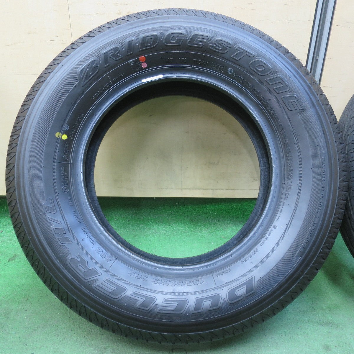 新車外し！25年★195/80R15 ブリヂストン デューラー H/L 852 タイヤ 15インチ ジムニーシエラ ジムニーノマド 等★6021001イノタ