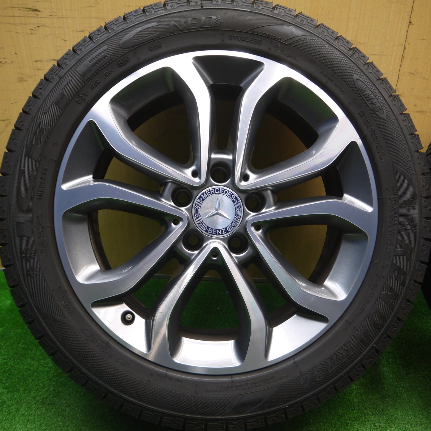 [送料無料] バリ溝！21年！キレイ！9.5分★ベンツ W205 Cクラス 純正 225/50R17 スタッドレス ケンダ KR36 アイステック ネオ 17インチ PCD112/5H★4121808Hス