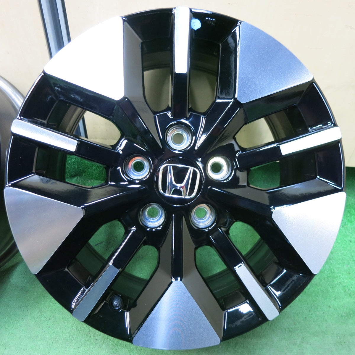 新車外し★ホンダ RP8 ステップワゴン 純正 ホイール 16インチ 16×6.5J PCD114.3/5H★5042301SYホ