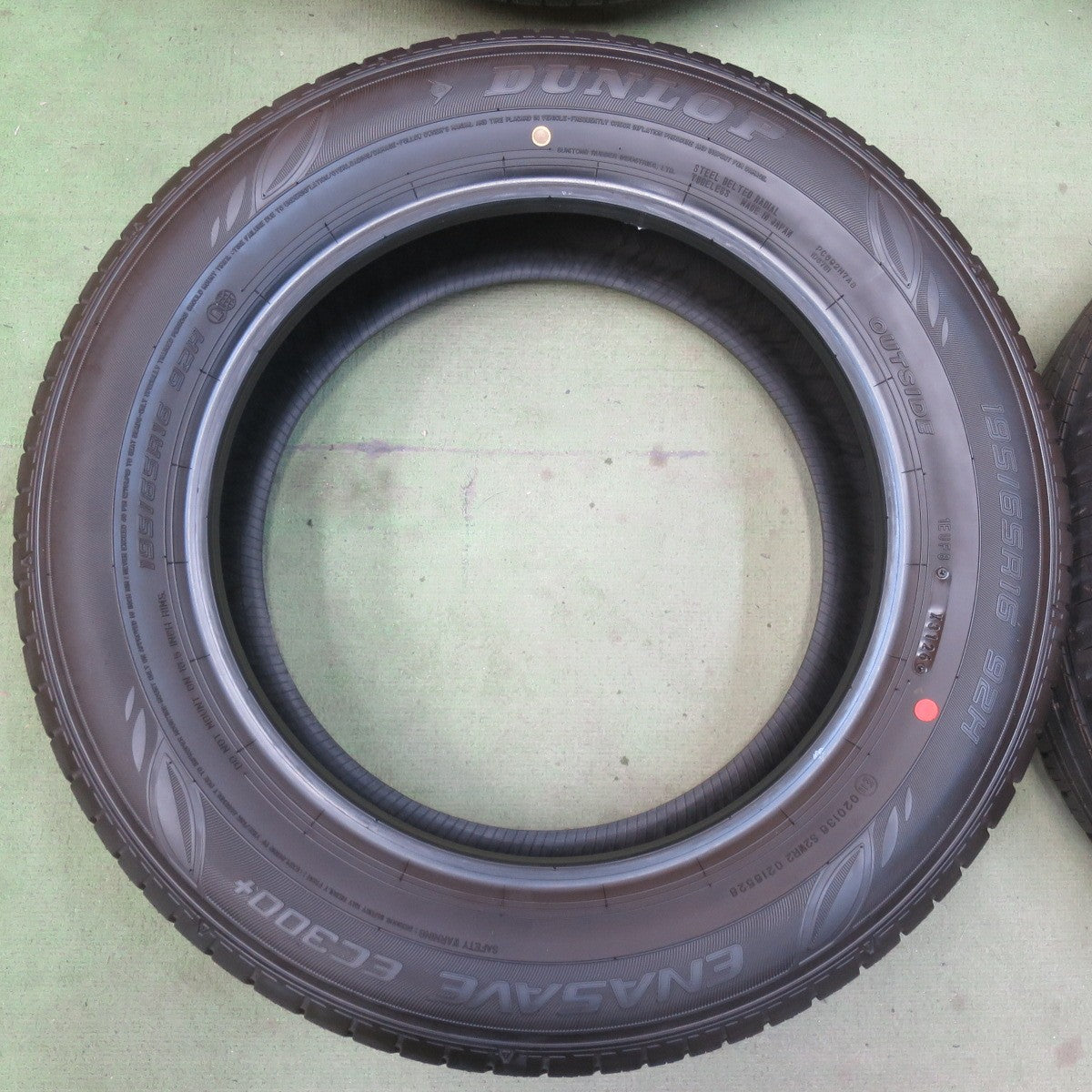 新車外し！26年◎195/65R16 ダンロップ エナセーブ EC300+ タイヤ 16インチ ライズ ロッキー セレナ ステップワゴン 等◎6092302イノタ