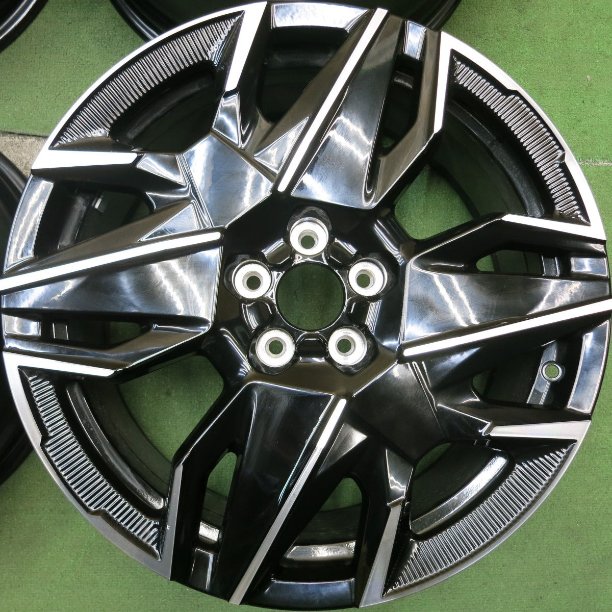 新車外し★プジョー 3008 純正 ホイール 19インチ 7.5J×19 PCD108/5H★5092506HAホ