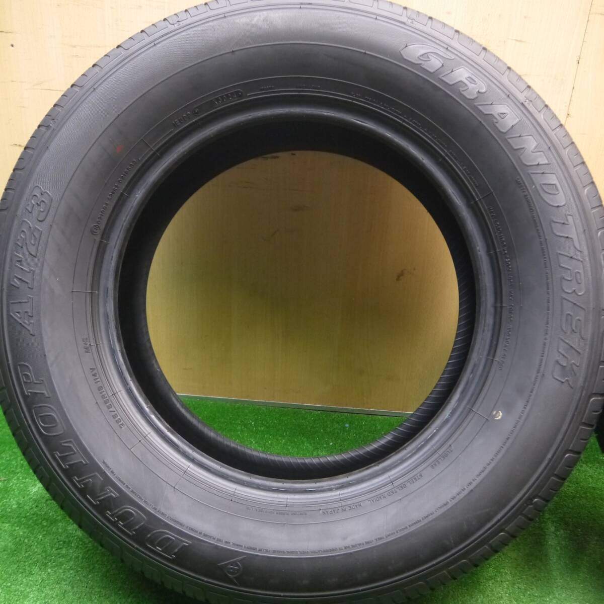 新車外し！24年★265/65R18 ダンロップ AT23 グラントレック タイヤ 18インチ レクサス LX ランクル 300 等★4121306Hノタ