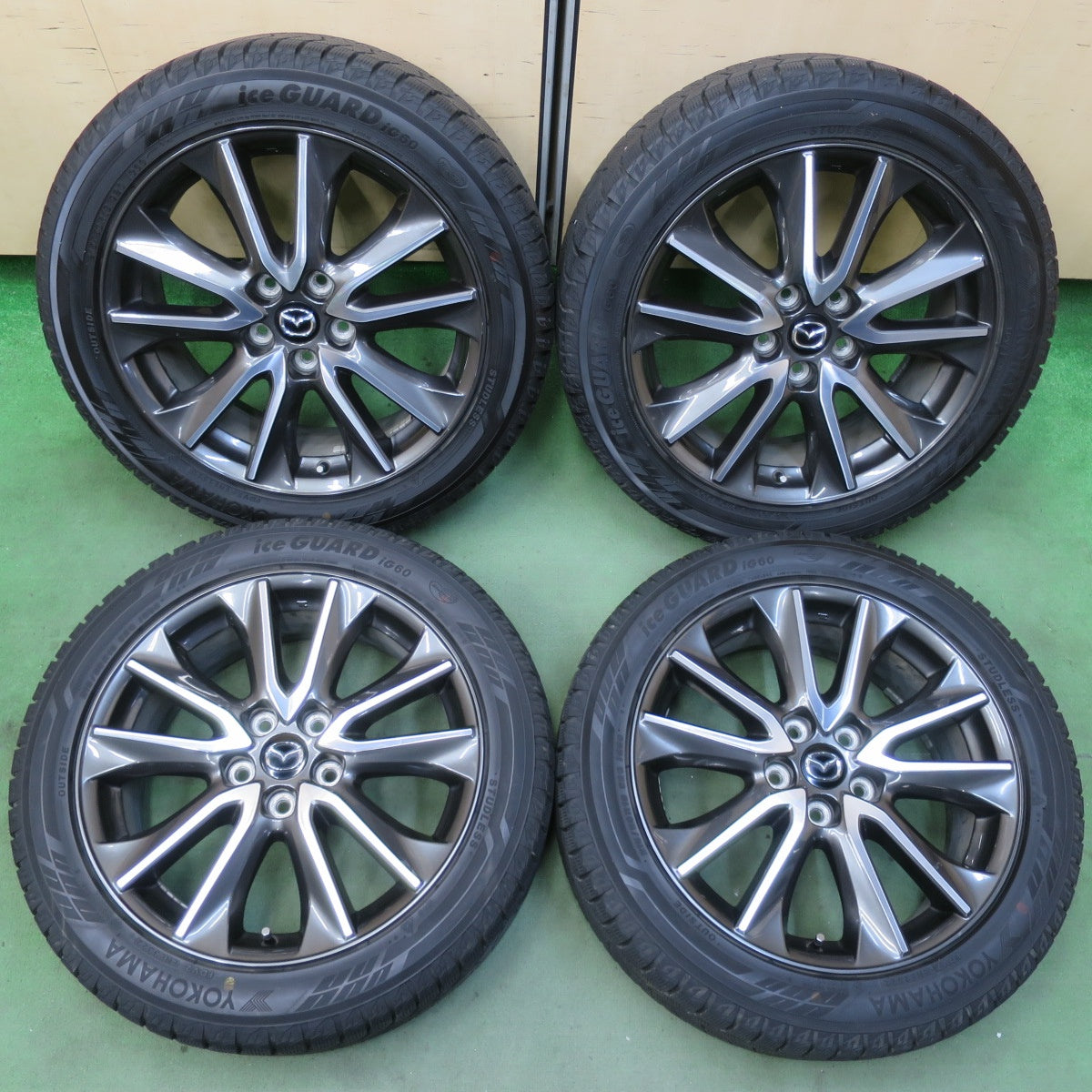 バリ溝！22年！キレイ！9分★マツダ CX-3 純正 215/50R18 スタッドレス ヨコハマ アイスガード iG60 18インチ CX3 PCD114.3/5H★5111203イス