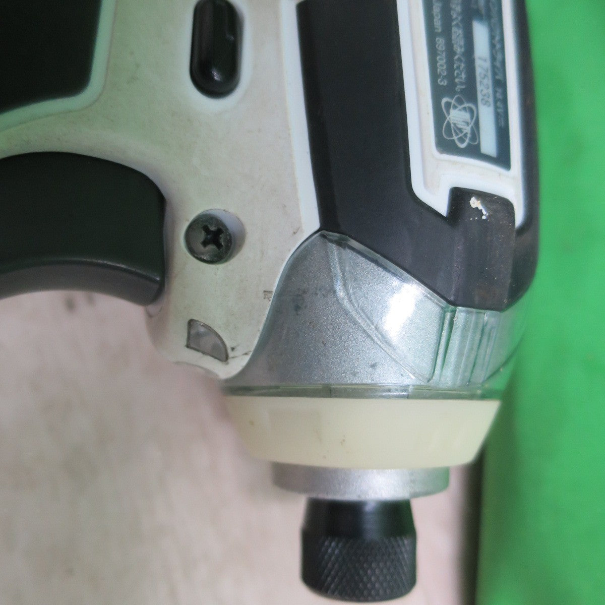 [送料無料] ☆makita マキタ 充電式インパクトドライバ TD136D 充電器 DC14RC 14.4V 工具 電動工具 大工道具 DIY☆