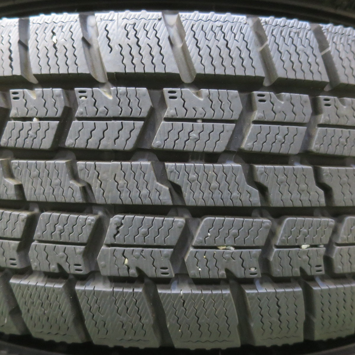 バリ溝！24年！キレイ！ほぼ10分◎スタッドレス 175/65R15 グッドイヤー アイスナビ7 BALMINUM VR5 バルミナ 15インチ PCD100/4H◎6081607イス